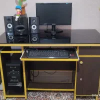 میز کامپیوتر