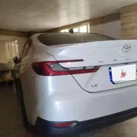 تویتا کمری LEمونتاژ ژاپن سفارش عمارات تو چرم شتری