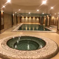 ۱۶۰ متر /سه خواب/ دو ساله/ استخر فعال