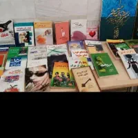 تعداد ۲۰۰جلد کتاب همه زمینه و همه سایز