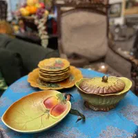 ظروف قجری|کلکسیون اشیاء عتیقه|کرمانشاه, |دیوار