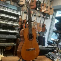 گیتار c70 و c40 کارکرده و آکبند در موزیک ارژنگ