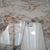 آیفون ۱۳ در حد