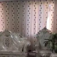 پرده پذیرایی گل برجسته با شال قهوای