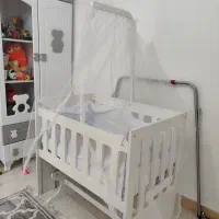 گهواره کنار تخت مادر|تخت و صندلی بچه|رشت, آب آسیاب|دیوار