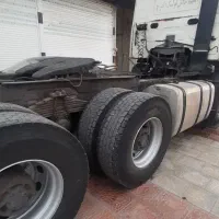 کشنده اف۱۲|خودرو سنگین|گلوگاه, |دیوار