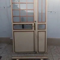 درب ورودی ساختمان