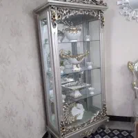 بوفه نقره ای طلایی کاملا سالم و تمیز
