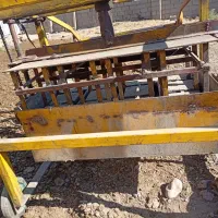 یک دستگاه بلوک زن درحدنو تازه تنظیم شده