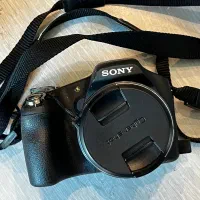 دوربین عکاسی در حد نو