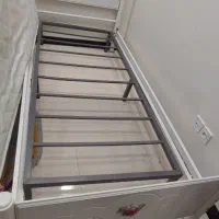 تخت  نوجوان