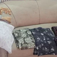 تعدادی چادر  واسه عروس ومجلسی