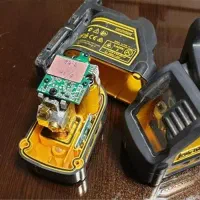 تعمیرات تخصصی تراز لیزری و ابزارآلات برقی