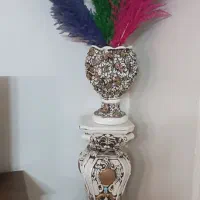 گل و گلدان و پایه