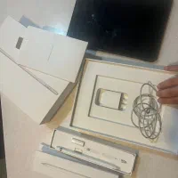 آیپد نسل ۹ به همراه قلم نوری