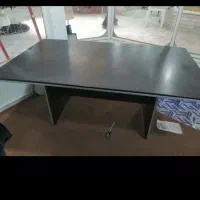 میز کنفرانس