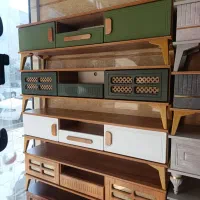 میز تلویزیون در رنگ بندی کامل