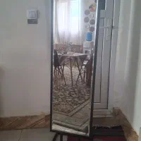 آیینه ایستاده