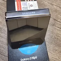 سامسونگ Galaxy Z Flip5 با حافظهٔ ۲۵۶ گیگابایت|موبایل|تهران, بهارستان|دیوار