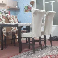 میز غذاخوری ۶نفره دارای ۴صندلی