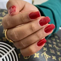 کاشت ناخن|خدمات آرایشگری و زیبایی|محمدشهر, محمدشهر|دیوار