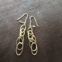 گوشواره نو و تمیز 3درصد بالای تابلو