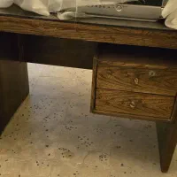 میز کار و تحصیل