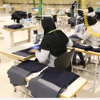 خیاط چرخکار خانم سری دوز و تک دوزمسلط به دوخت