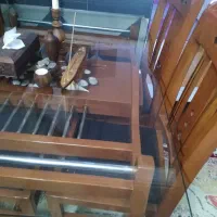 لباس ومیز نهارخوری