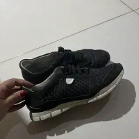 کتانی geox کار کرده ولی سالم