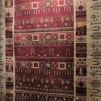 فرش دستبافتگونه خشتی قشقایی رنگ‌های اصیل ایرانی