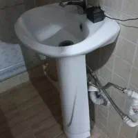 توالت فرنگی و روشویی