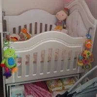 تخت نوجوان و تخت گهواره ای نوزاد