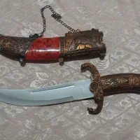 چاقو شمشیر خنجر