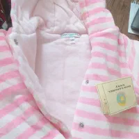 دو عدد لباس زمستونی دخترونه با هم فروخته میشه|کفش و لباس بچه|مشهد, سجاد شهر|دیوار