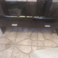 میز تلویزیون در حد نو
