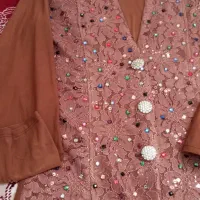 چند تیکه لباس نو|لباس|رباطکریم, نصیرشهر|دیوار