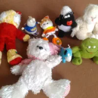 تعدادی عروسک