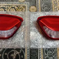 چراغ خطر عقب کوییک نئون دارد