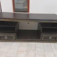 میزتلویزیون ۸۰۰