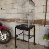قفس پرنده با پایه چرخدار