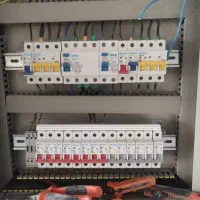 برقکار نیمه ماهر یا ماهر ساختمان