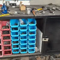 میزکار فلزی