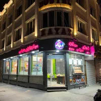 ساندویچ زن
