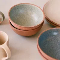 کارگر خانم جهت خط تولید