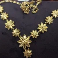 گردنبند و گوشواره