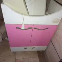 وسایل سرویس بهداشتی