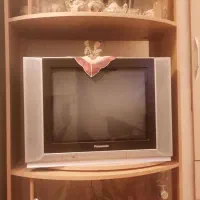 تلویزیون.میزتلویزبون،گلدان،گل|تلویزیون و پروژکتور|محمدیه-قزوین, |دیوار