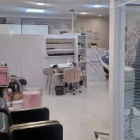 اجاره صندلی در سالن زیبایی