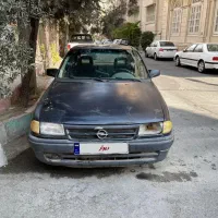 اپل آسترا سدان ۱۹۹۴ سالم و کم‌کار و موتور روشن